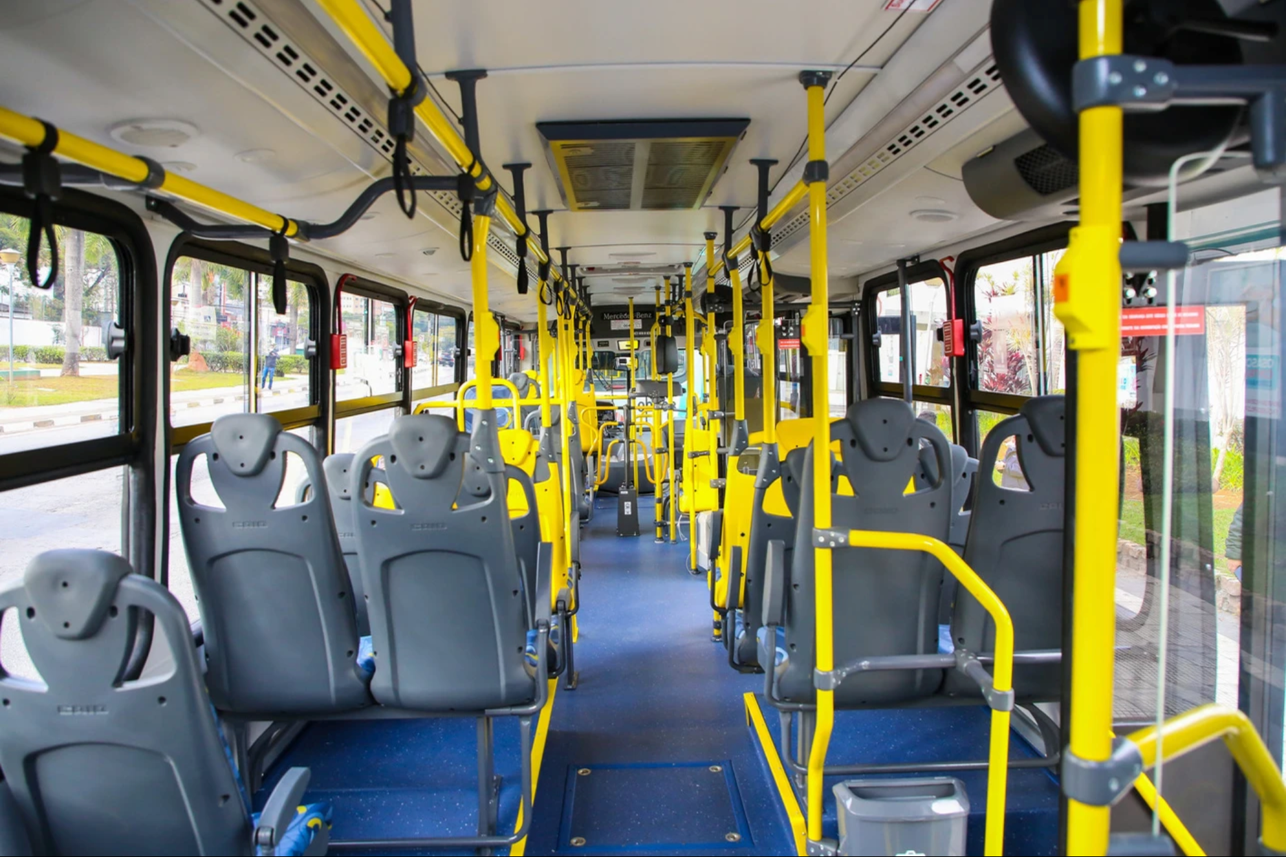 busdoor